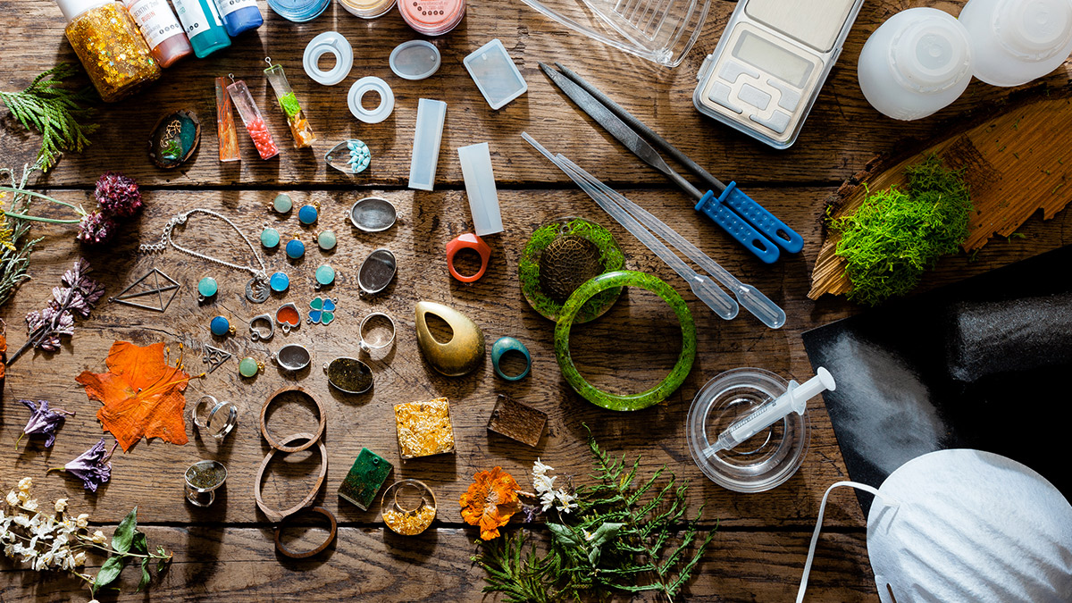 Epoxy resin jewelry